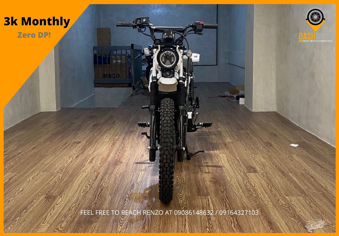 Axis 125 White