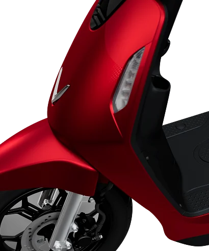 VinFast Evo Red Candy Tone